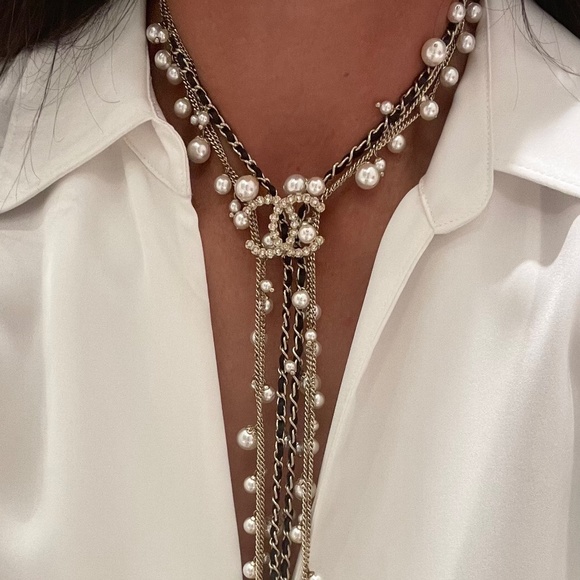 CHANEL Jewelry - Chanel necklace